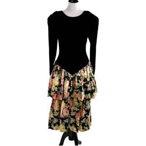 Vintage 1980s Black Velvet Whimsygoth Floral Print Donna Morgan Dress Medium